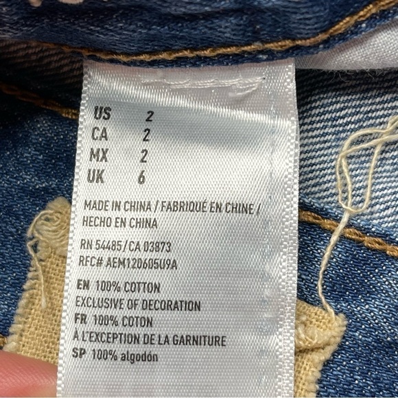 NWOT American Eagle Distressed Vintage Hi-Rise Festival Jean Short size 2 - Picture 5 of 12